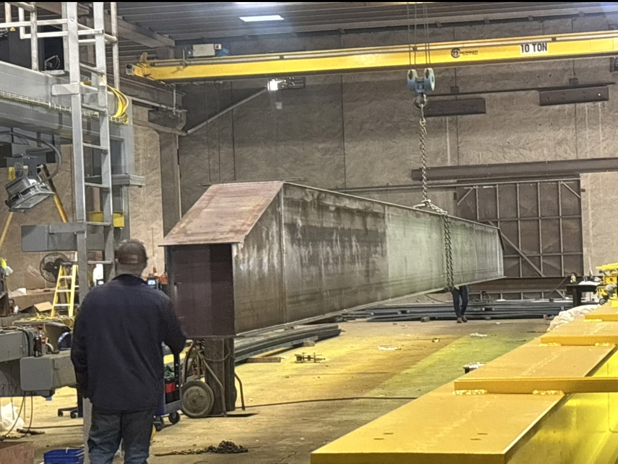 Double-girder crane structural assembly during fabrication